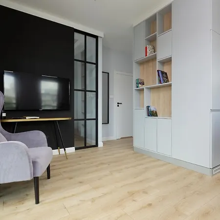 Centrum Pawia 51 By Renters Prestige *