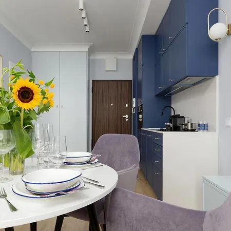 Centrum Pawia 51 By Renters Prestige