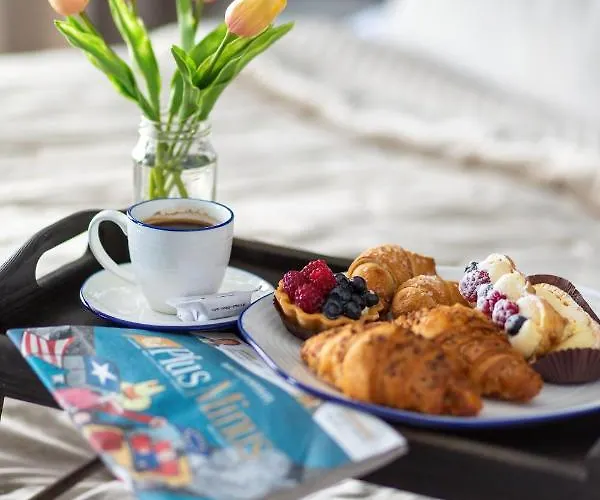 Centrum Pawia 51 By Renters Prestige * Varsó