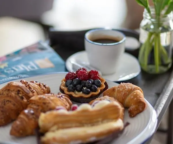 Centrum Pawia 51 By Renters Prestige Varsó