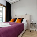 アパート Centrum Pawia 51 By Renters Prestige ワルシャワ