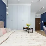 アパート Centrum Pawia 51 By Renters Prestige ワルシャワ