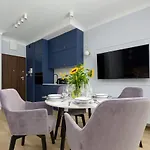 Centrum Pawia 51 By Renters Prestige * ワルシャワ